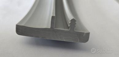 Bordo ad incastro grigio