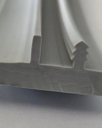 Bordo ad incastro grigio