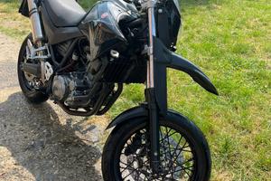 Yamaha XT660X