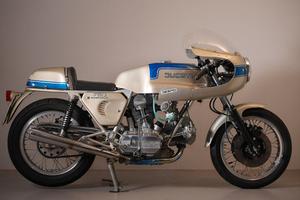 Ducati 750  ss ( 1975 )