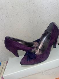 tacchi viola in camoscio