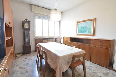 3 LOCALI A BERNAREGGIO