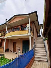 Appartamento di 110 m² con 3 locali e box auto a M
