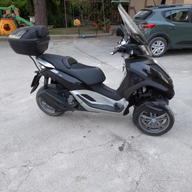 Piaggio mp3 urban 300