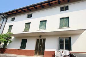 CASA SEMINDIPENDENTE A UDINE