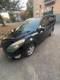 Renault Grand scenic 7 posti 2011