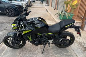 Kawasaki z650 praticamente nuova