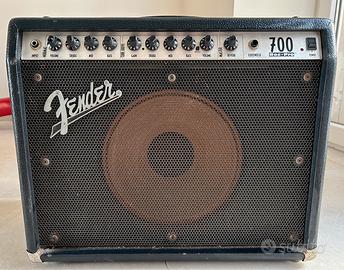 Fender Roc Pro 700