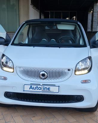 Smart ForTwo 70 1.0 twinamic 68.565 km NAVI