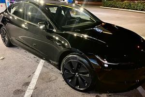 Tesla model 3 highland