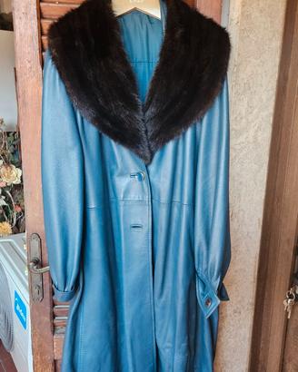 Cappotto in Pelle Blu con Collo in Pelliccia