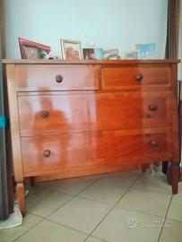 Cassettiera fatta a mano da falegname