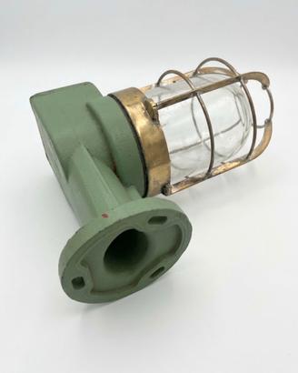 Lampada da parete navale - industrial design