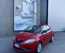 Lancia Ypsilon 1.2 69 CV 5 porte Platinum