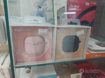 Auricolari e cuffie con filo o bluetooth