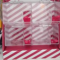 Dispenser per caramelle