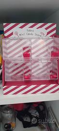 Dispenser per caramelle