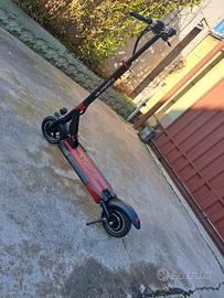 Monopattino elettrico Kugoo Kirin M4