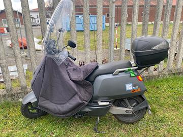 Motorino 50cc elettrico NIU  N Qi sport