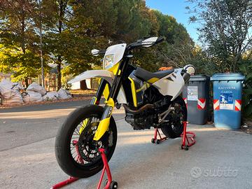 Husqvarna Supermoto 701 2022 Depotenziata