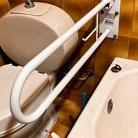 Tre Ausili bagno anziani