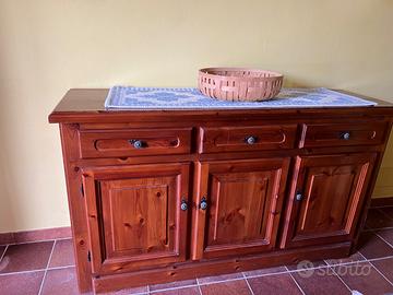 Credenza in legno massello
