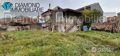 Casa singola 140 mq con terreno a linguaglossa