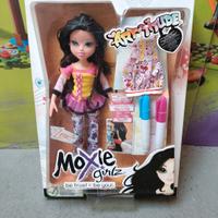 Bambola Moxie girlz Lexa art titude