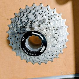 pignoni Sunrace 11v 11-28 NUOVO 