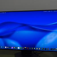 LG UltraGear OLED Monitor Gaming 32” 4K 240 mhz