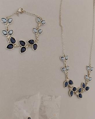 Parure. Collana. Bracciale. Orecchini. Accessori