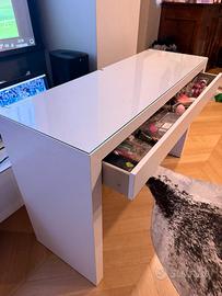 Scrivania/Toeletta Malm Ikea