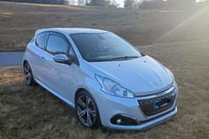  Peugeot 208 GTI 