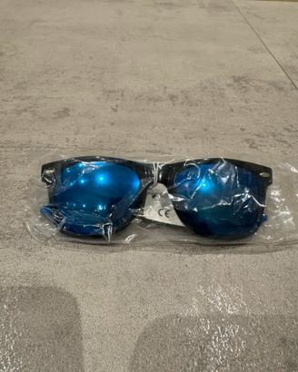 Occhiali da sole unisex con lente blu