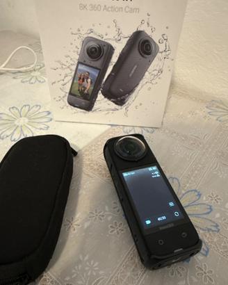 Insta360 x4