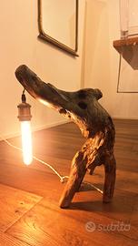 Lampada da tavolo o abat jour in legno artigianale