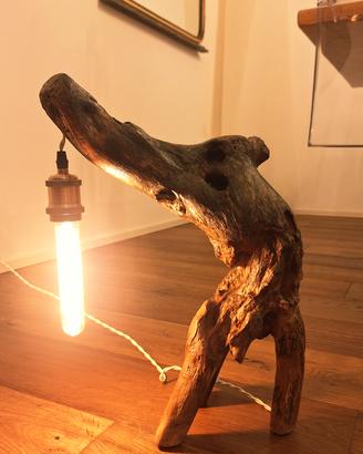 Lampada da tavolo o abat jour in legno artigianale