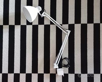 Fontana Arte Naska Loris da parete bianca