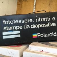 Insegna luminosa POLAROID fototessera