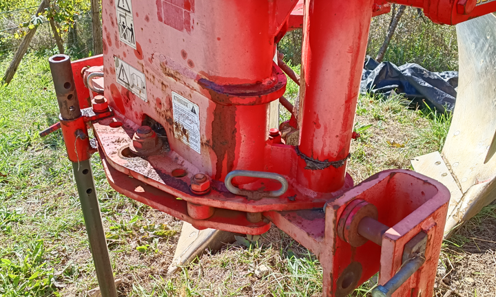 Aratro bivomere dupao 100 con sgancio