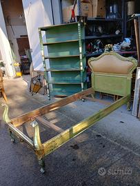 Libreria e letto singolo stile barocco