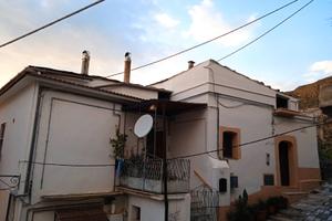 Casa da poco ristrutturata