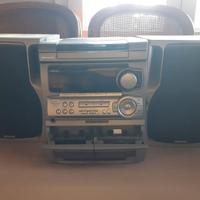 Stereo AIWA lettore CD cassette e due casse
