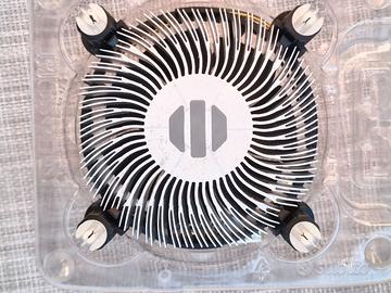 Dissipatore per CPU originale Intel.