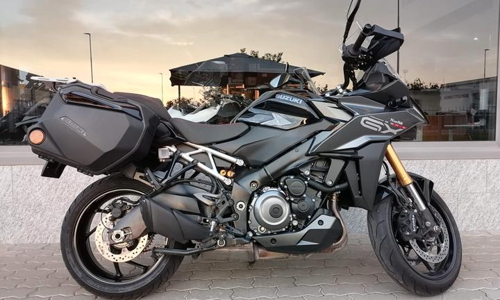 Suzuki GSX S 1000 GX Touring