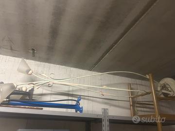 Lampada luce da terra