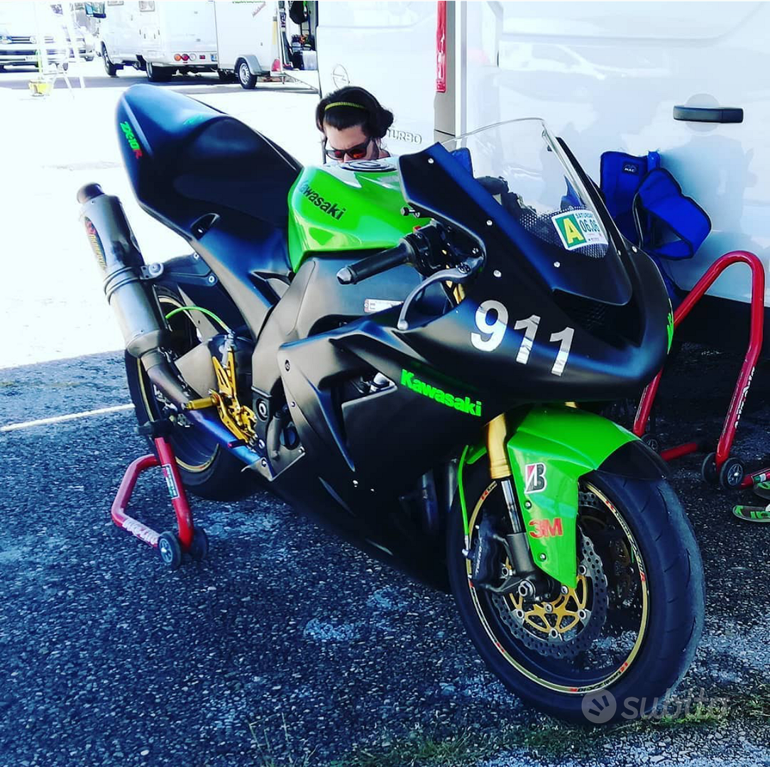 Kawasaki zx10r cheap 2005 usata