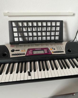Tastiera Yamaha ideale per inziare con pianoforte