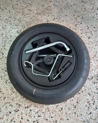 Ruotino Fiat 500 e attrezzi 