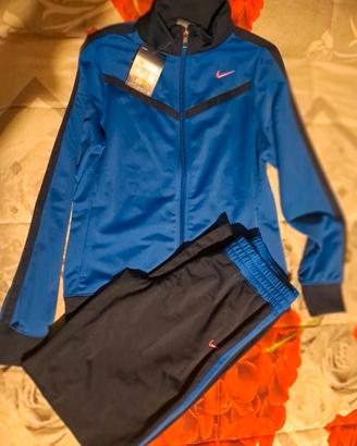 Tuta Nike da ragazza